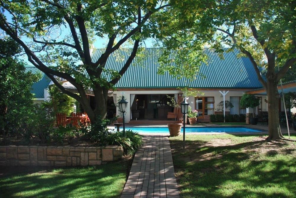 Sunninghill Guest Lodges Johannesburg Buitenkant foto